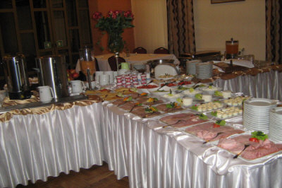 RYDZEWSKI hotelli Ełk huoneistot järvet Mazury loma Puolassa