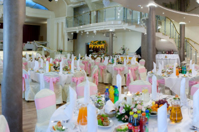 RYDZEWSKI hotelli Ełk huoneistot järvet Mazury loma Puolassa